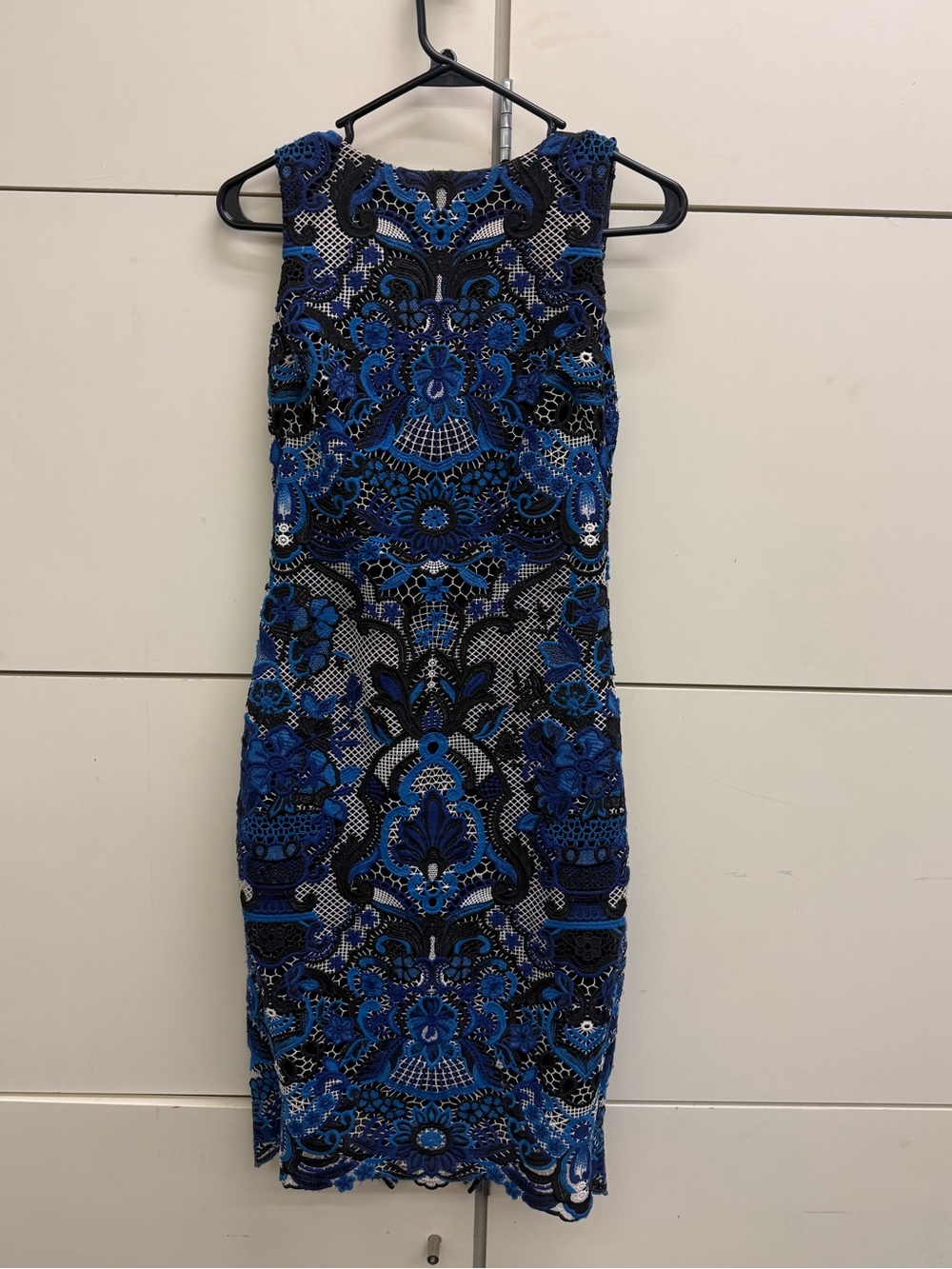 Badgley Mischka Blue Patterned Lace/Mesh Overlay Midi Sheath Dress - Picture 4 of 12